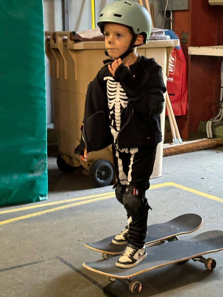 halloween skate