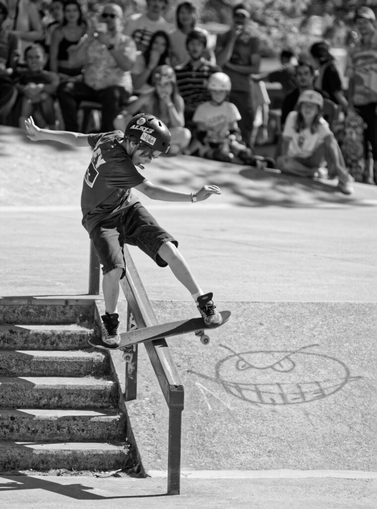 Boardslide sur le rail des 6 marches